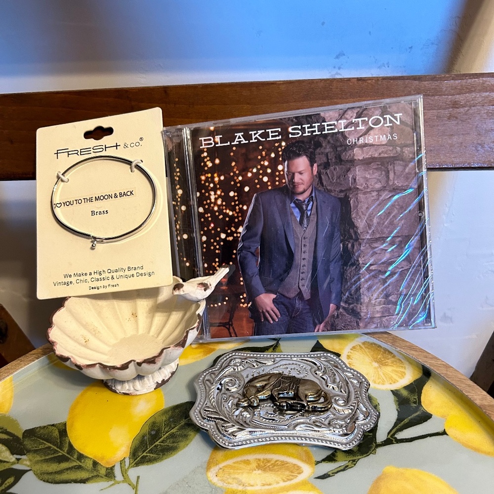 Country Set - Silvertone Belt Buckle, Silvertone Bracelet, Blake Shelton CD